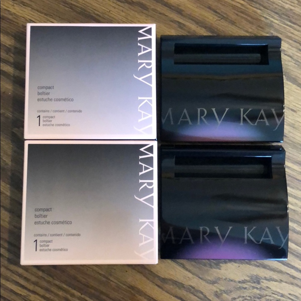 Mary Kay Customizable Compact - Picture 7 of 8